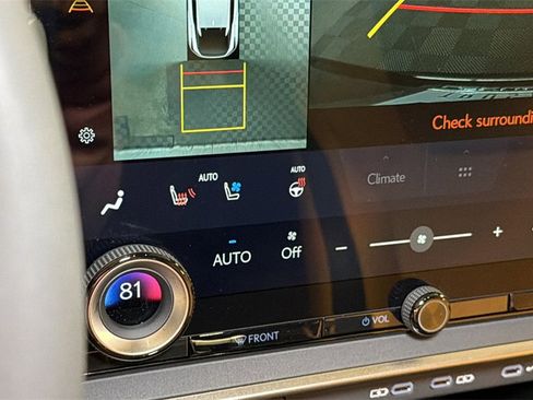 Certified 2025 Lexus RZ 450e image 32