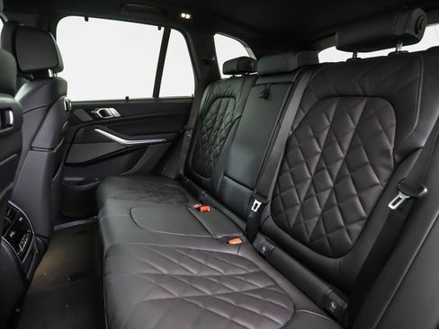 New 2026 BMW X5 xDrive40i w/ Executive Package image 22