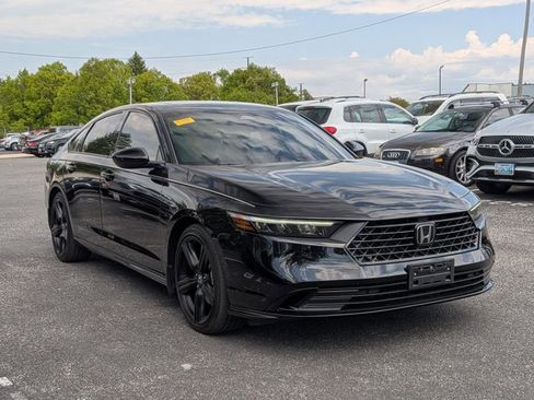 Used 2024 Honda Accord Sport image 3