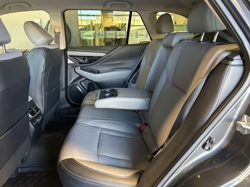 Used 2021 Subaru Outback Limited image 33