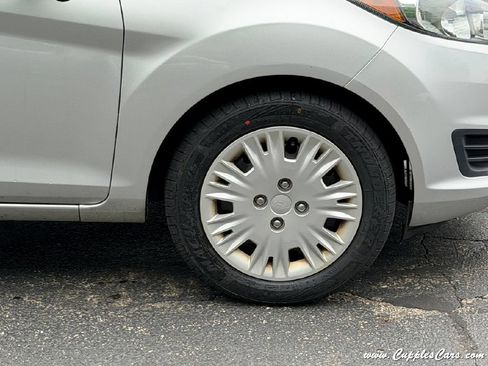 Used 2014 Ford Fiesta S FWD image 39