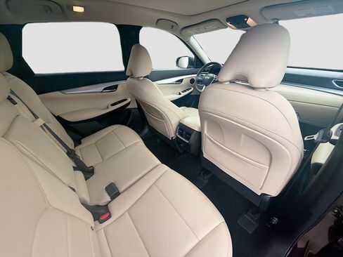 Used 2020 INFINITI QX50 Luxe w/ Navigation Package image 29