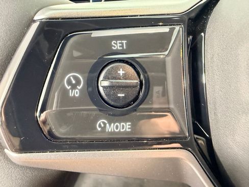 Used 2026 BMW 540i xDrive AWD/4WD image 17