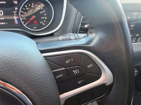 Used 2020 Jeep Compass Latitude w/ Popular Equipment Group FWD image 21