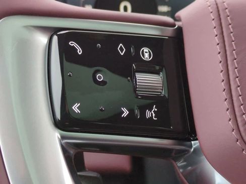 New 2026 Land Rover Range Rover SE image 25