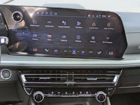 New 2025 Chevrolet Traverse LT image 5