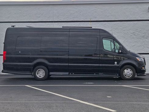 New 2024 Mercedes-Benz Sprinter 3500 image 8