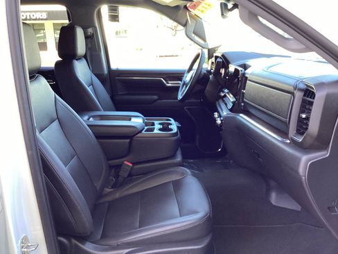 Used 2024 GMC Sierra 1500 SLT AWD/4WD image 14
