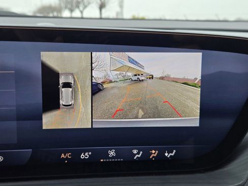 Used 2025 Buick Envision Sport Touring image 17