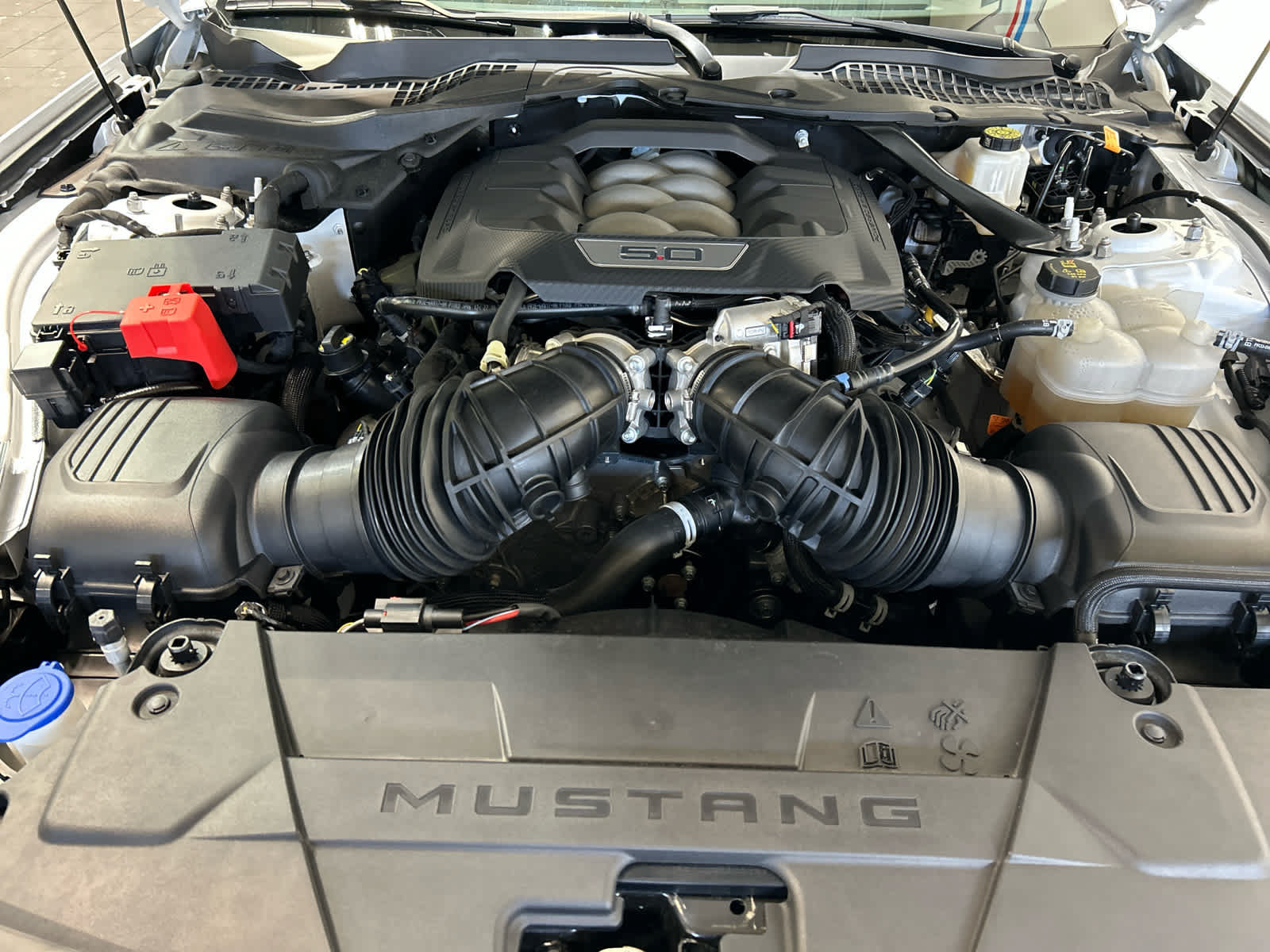 Used 2024 Ford Mustang GT Premium RWD image 10