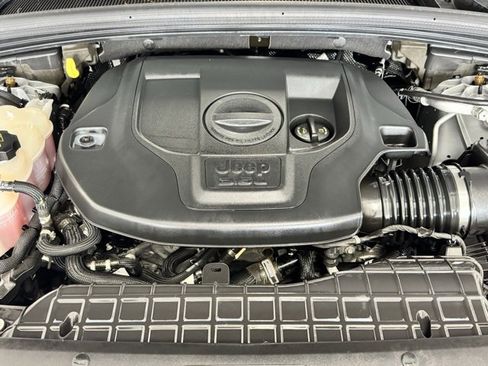 Certified 2021 Jeep Grand Cherokee L Summit w/ Luxury Tech Group V image 26