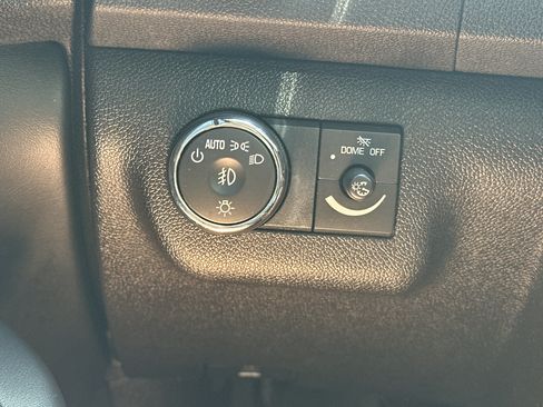 Used 2011 GMC Acadia SLT FWD image 26