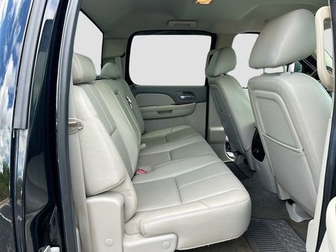 Used 2014 Chevrolet Silverado 2500 LTZ w/ LTZ Plus Package AWD/4WD image 20