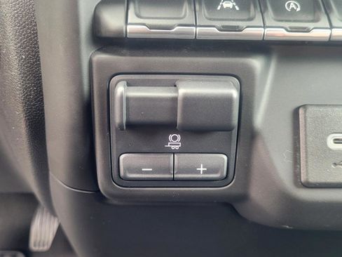 Used 2024 Chevrolet Silverado 1500 Custom AWD/4WD image 22