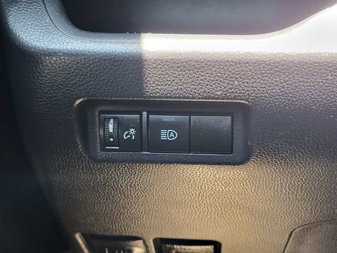 Used 2019 Toyota RAV4 LE w/ Carpet Mat Package AWD/4WD image 20