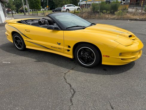 Used 2002 Pontiac Firebird Trans Am RWD image 21