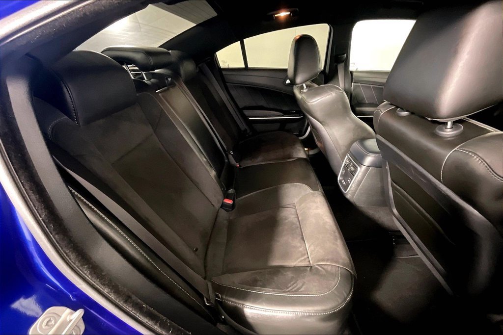 Used 2022 Dodge Charger R/T w/ Plus Group RWD image 34