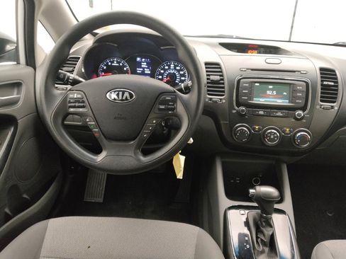 Used 2018 Kia Forte LX w/ LX Rear Camera Package image 22