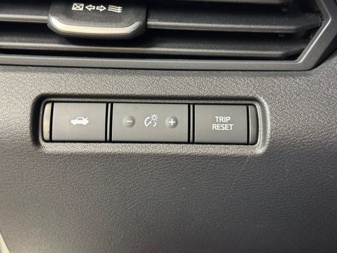 Used 2023 Nissan Altima 2.5 SR w/ SR Premium Package image 27