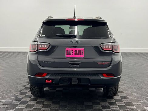 Used 2024 Jeep Compass Trailhawk w/ Trailhawk Convenience Group AWD/4WD image 4