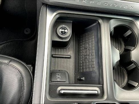 Certified 2025 Ford Expedition Max Platinum AWD/4WD image 18
