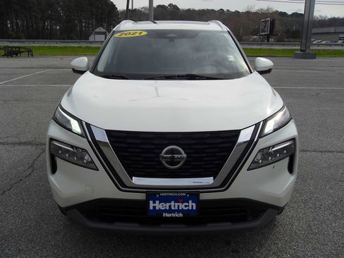 Used 2021 Nissan Rogue SV w/ Premium Package image 8