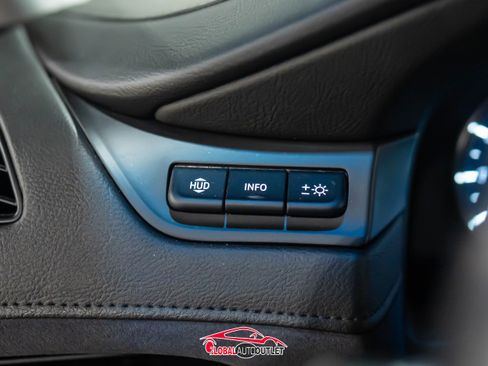 Used 2019 Cadillac Escalade ESV Luxury image 35