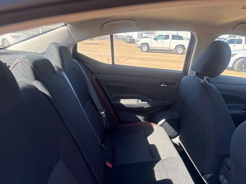 Used 2025 Nissan Versa SR w/ Trunk Package image 33
