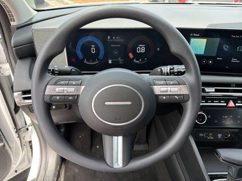 New 2026 Hyundai Tucson SEL FWD image 24