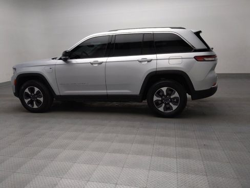 Used 2022 Jeep Grand Cherokee Limited 4xe image 3