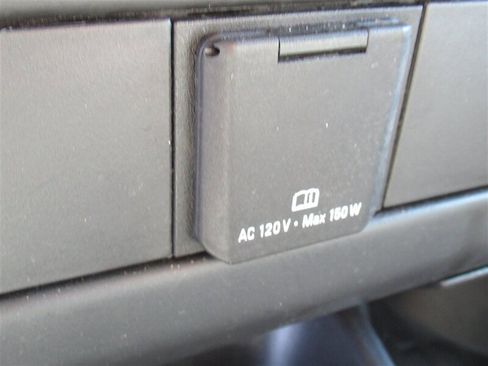 Used 2016 GMC Savana 3500 Extended image 28