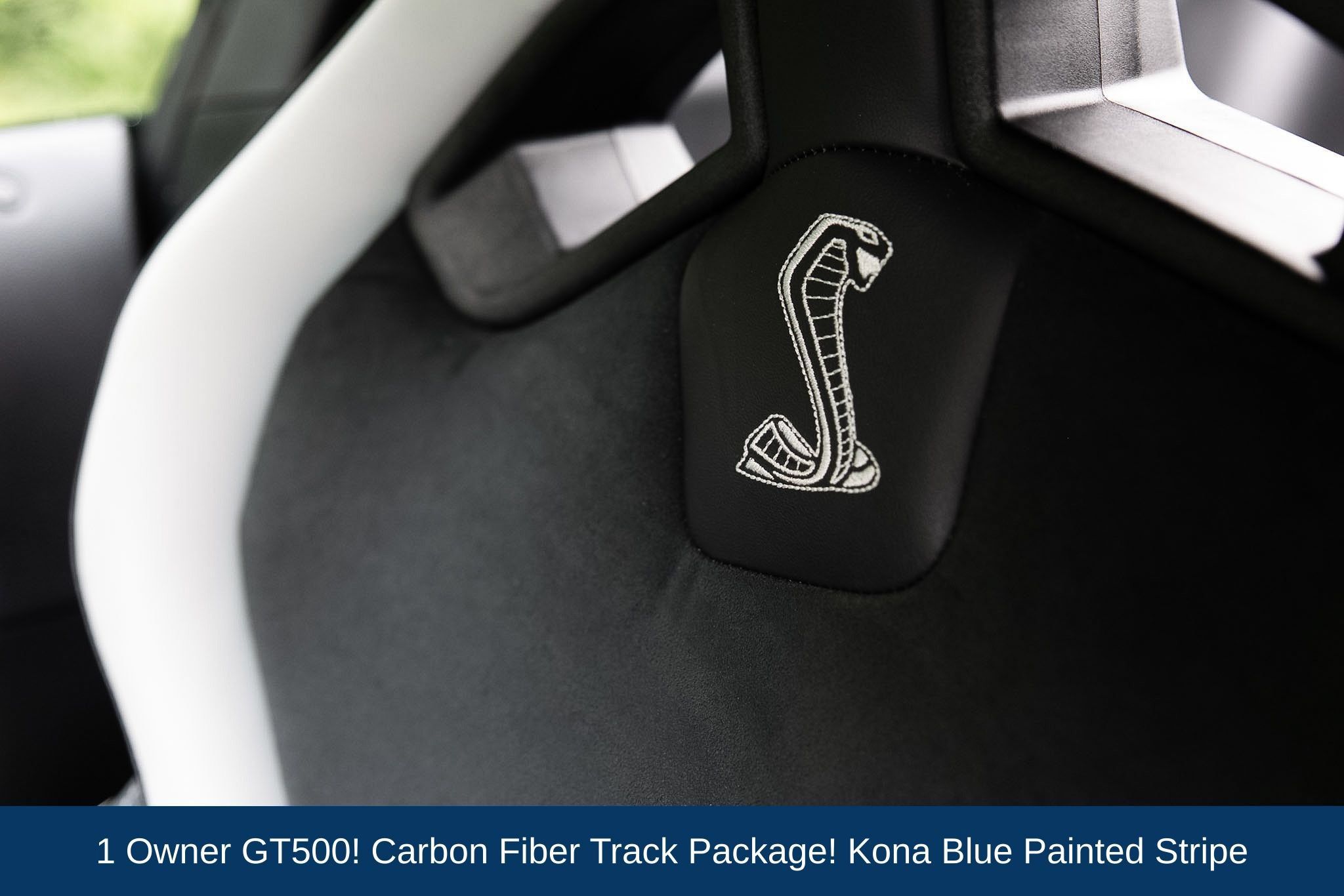 Used 2021 Ford Mustang Shelby GT500 w/ Carbon Fiber Track Pack RWD image 13