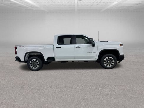 New 2026 Chevrolet Silverado 2500 Custom w/ Custom Value Package AWD/4WD image 14