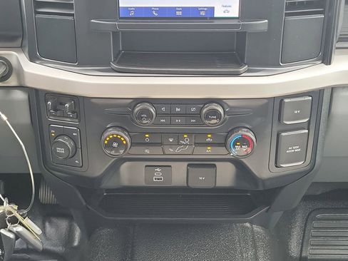 Used 2024 Ford F350 XL AWD/4WD image 16