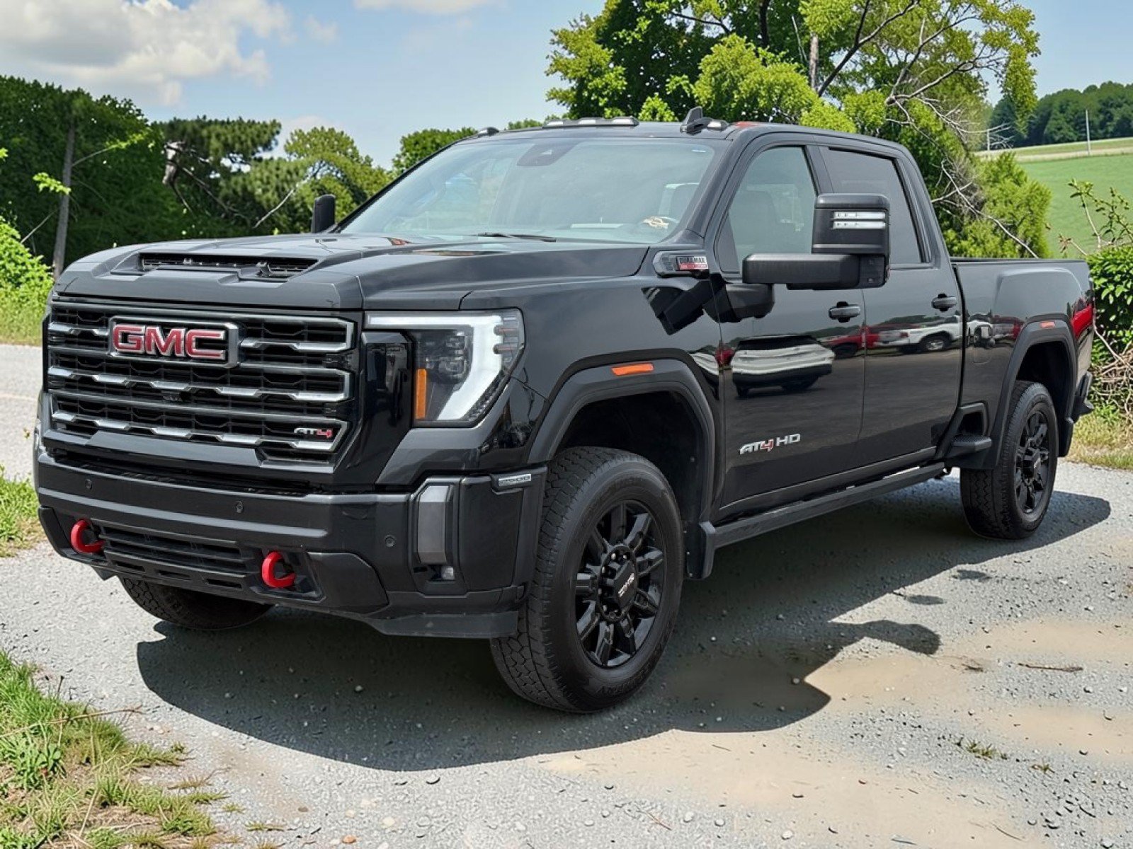 Used 2024 GMC Sierra 2500 AT4 w/ AT4 Premium Plus Package AWD/4WD image 4