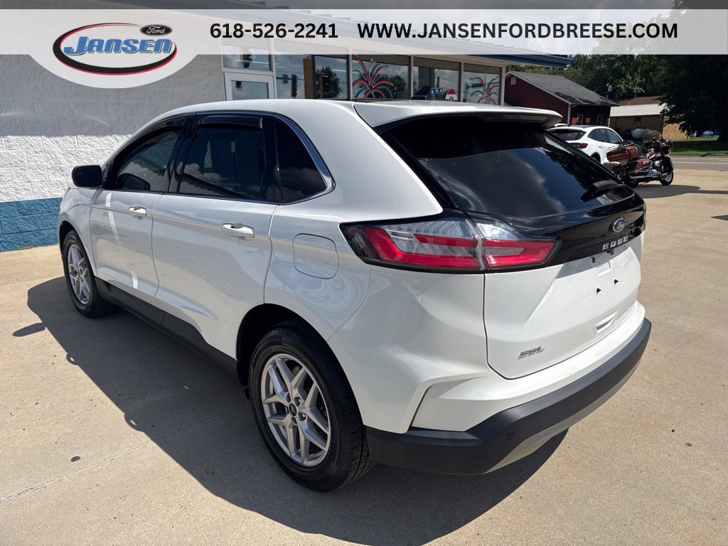 Used 2024 Ford Edge SEL w/ Convenience Package AWD/4WD image 4