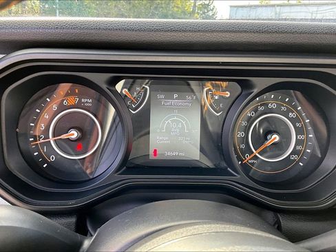 Used 2024 Jeep Wrangler Unlimited Sport AWD/4WD image 13