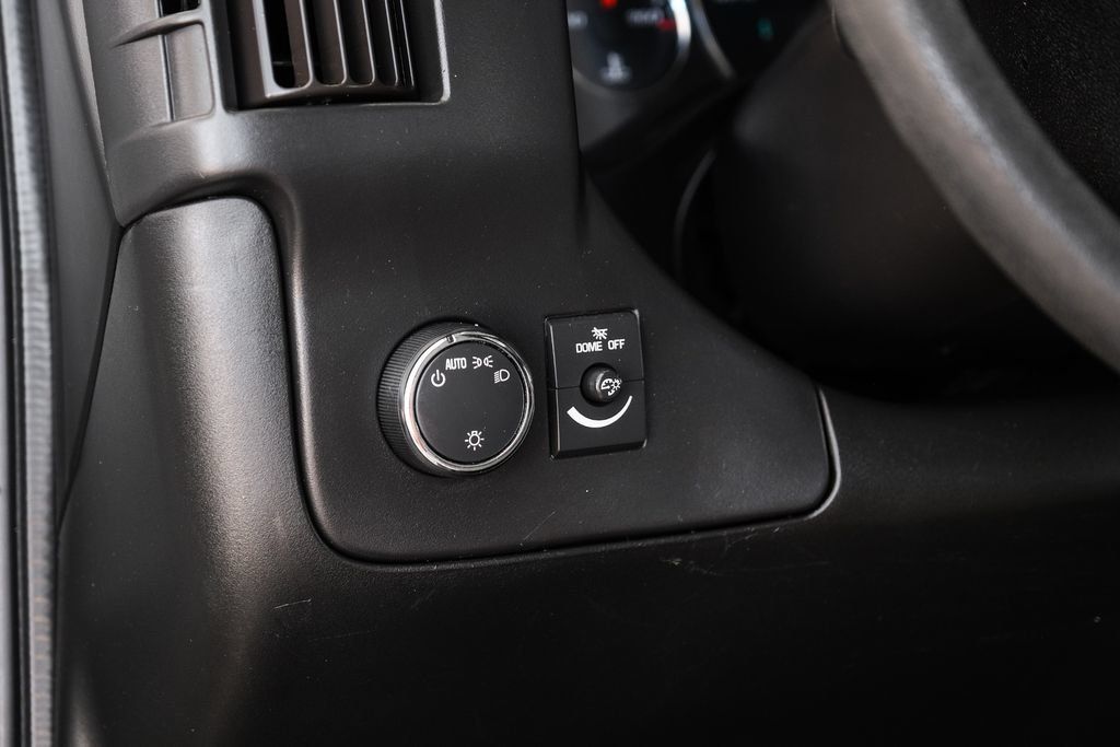 Used 2017 Chevrolet Express 2500 RWD image 26