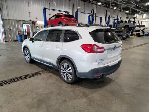 Used 2022 Subaru Ascent Limited w/ Technology Package AWD/4WD image 5