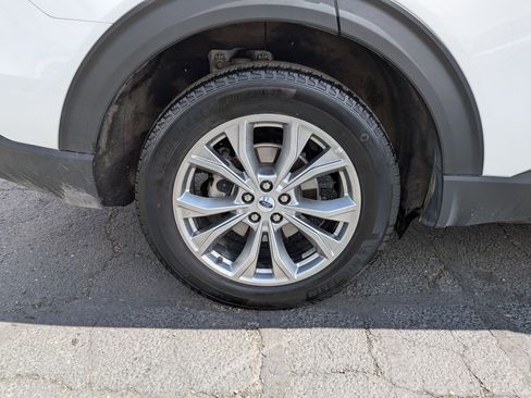 Used 2023 Ford Explorer Limited image 13