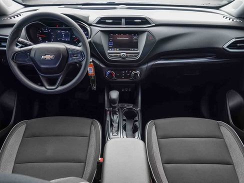 Used 2021 Chevrolet TrailBlazer LS image 11