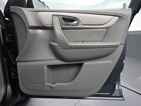Used 2014 Chevrolet Traverse LS FWD image 43