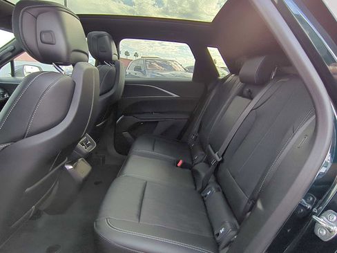 New 2025 Cadillac Lyriq Luxury image 24