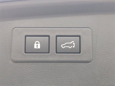 Used 2022 Subaru Outback Touring XT image 13