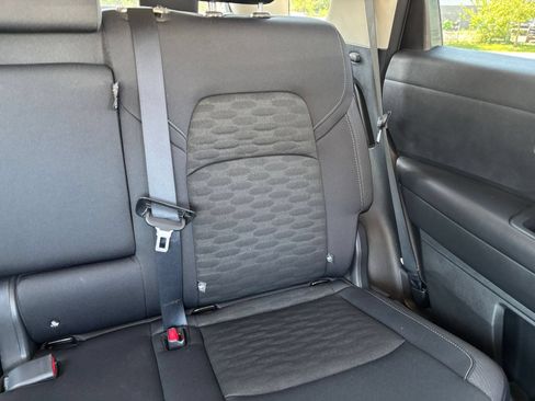 Used 2025 Nissan Pathfinder SV FWD image 35