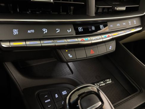 Used 2021 Cadillac CT5 Luxury w/ Sun And Sound Package image 29