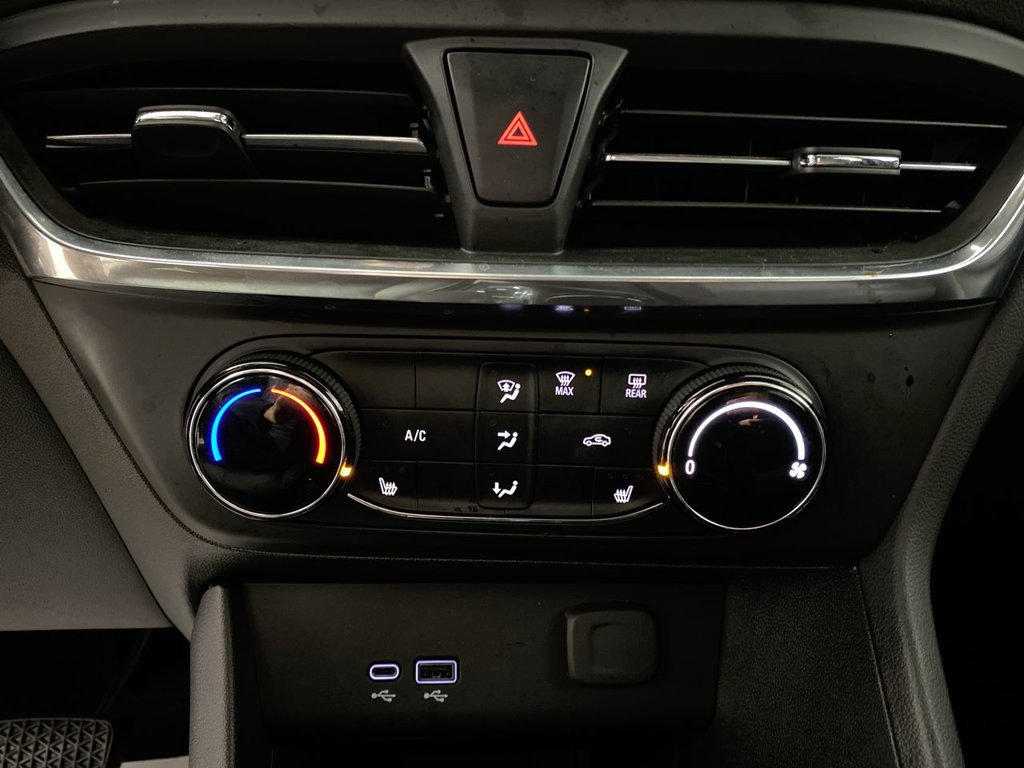 Used 2024 Buick Encore GX Preferred w/ Comfort Package FWD image 18