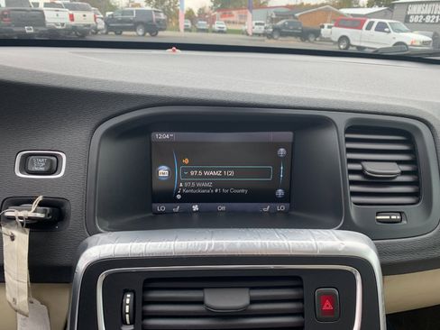 Used 2013 Volvo S60 T5 image 19