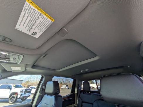 Used 2024 GMC Sierra 1500 Denali image 28