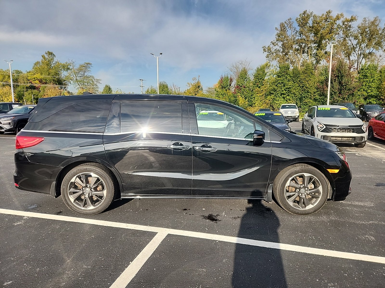 Used 2022 Honda Odyssey Elite image 6